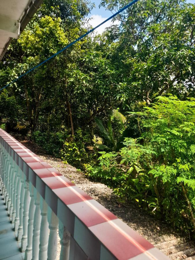 Hotel Santis Хіккадува Екстер'єр фото