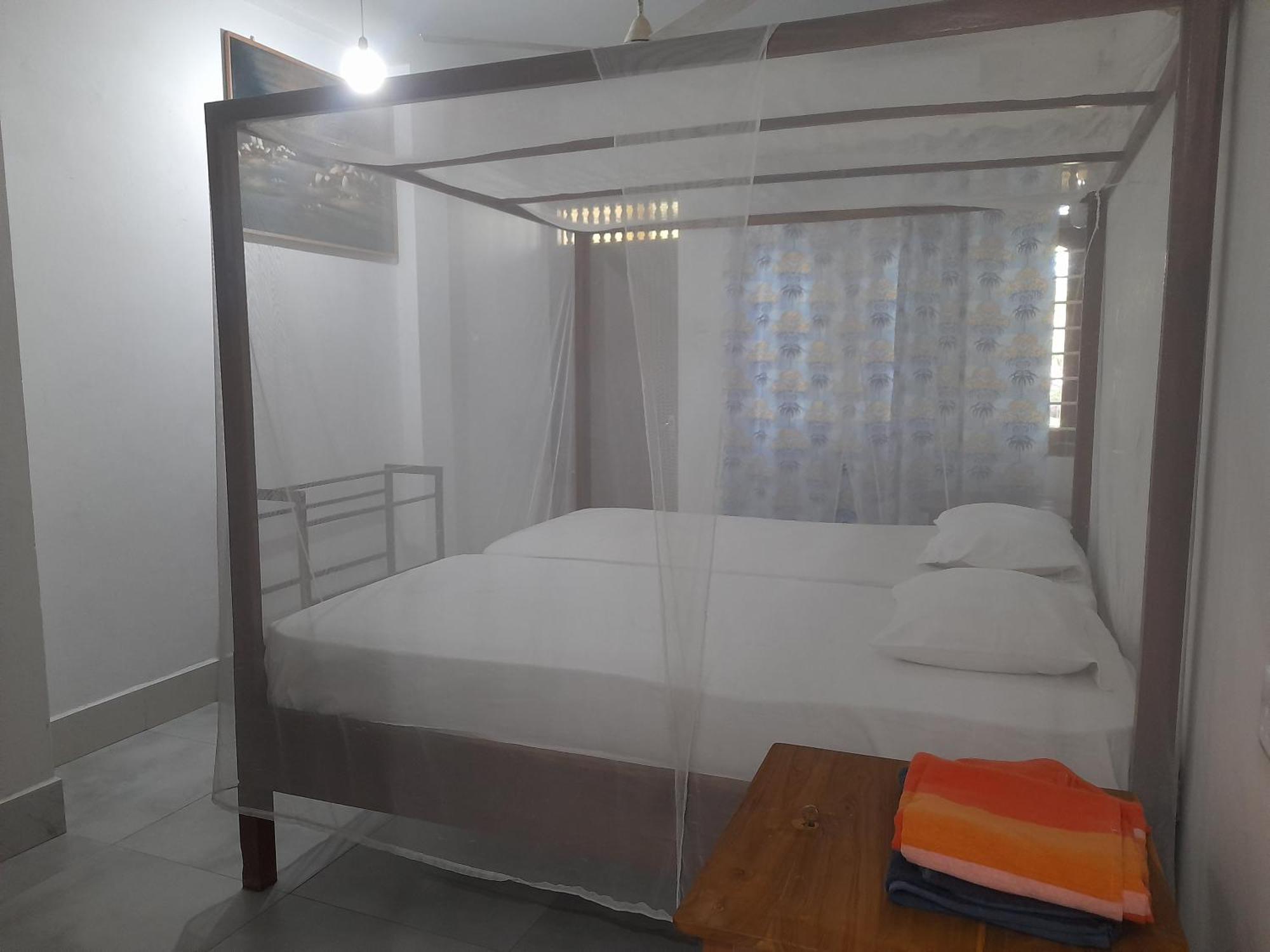 Hotel Santis Хіккадува Екстер'єр фото